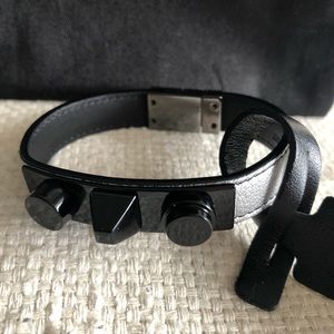 Saint Laurent 3Clous Bracelet Leather/Black Studs